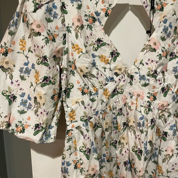 New! Marissa Webb Griffin Botanical Floral Open Back Blouse 🌼Small NWT! - Picture 9 of 11